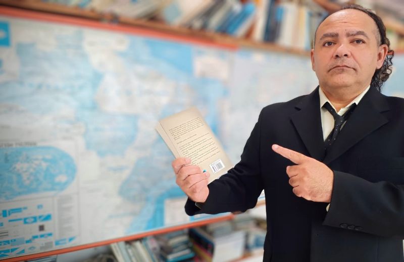 Professor Rodrigo Pinheiro